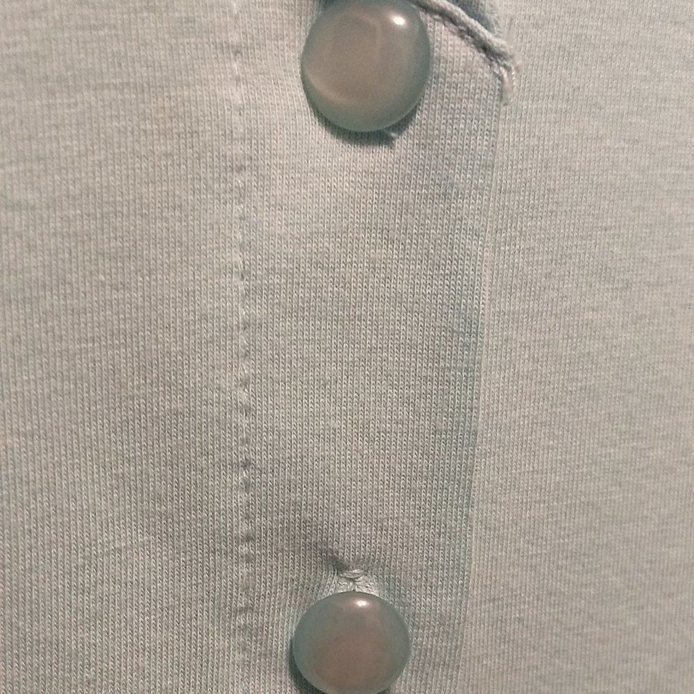 Lightweight Cardigan Spring Pastel Green Seafoam 1X - Picture 2 of 4